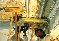 Maaseik. Fixation du stuc sur plafond dans maison bourgeoise du XVIIIe s.
Restauration en 1995
